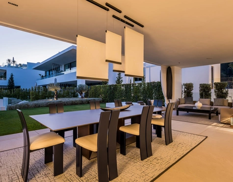 Semi Detached Villa for sale in Marbella Golden Mile