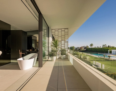 Semi Detached Villa for sale in Marbella Golden Mile