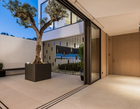 Semi Detached Villa for sale in Marbella Golden Mile