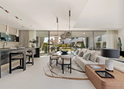 EXCEPCIONAL VILLA DE 4 DORMITORIOS EN LA MILLA DE ORO DE MARBELLA CON AMENIDADES INIGUALABLES