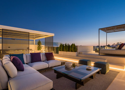 EXCEPCIONAL VILLA DE 4 DORMITORIOS EN LA MILLA DE ORO DE MARBELLA CON AMENIDADES INIGUALABLES