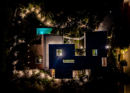 VILLA SOSTENIBLE DE 5 DORMITORIOS EN SOTOGRANDE ALTO CON IMPRESIONANTES VISTAS AL MAR Y A LA MONTAÑA