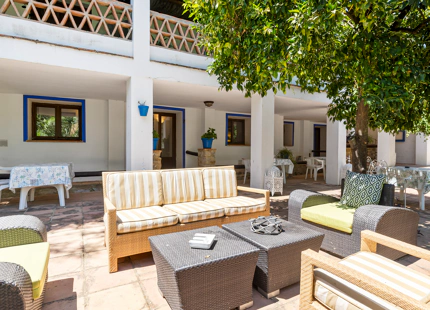 ELEGANT 9-BEDROOM VILLA IN CORTES DE LA FRONTERA WITH INCREDIBLE POTENTIAL