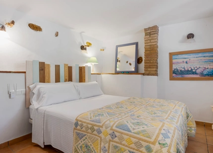 ELEGANT 9-BEDROOM VILLA IN CORTES DE LA FRONTERA WITH INCREDIBLE POTENTIAL