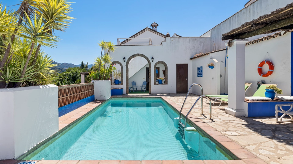 Semi Detached Villa for sale in Cortes de la Frontera