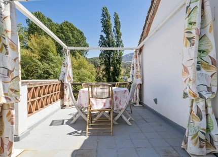 ELEGANT 9-BEDROOM VILLA IN CORTES DE LA FRONTERA WITH INCREDIBLE POTENTIAL