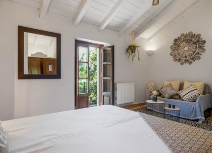 ELEGANT 9-BEDROOM VILLA IN CORTES DE LA FRONTERA WITH INCREDIBLE POTENTIAL