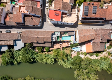 ELEGANT 9-BEDROOM VILLA IN CORTES DE LA FRONTERA WITH INCREDIBLE POTENTIAL