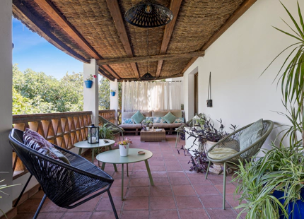 ELEGANT 9-BEDROOM VILLA IN CORTES DE LA FRONTERA WITH INCREDIBLE POTENTIAL