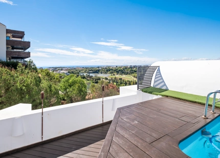 IMPRESIONANTE ÁTICO DÚPLEX DE 3 DORMITORIOS CON VISTAS PANORÁMICAS DE CUIDADO BREATHTAKING