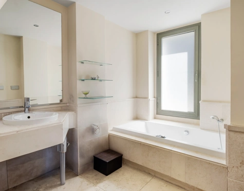 Duplex Penthouse for sale in Los Flamingos Golf, Benahavis