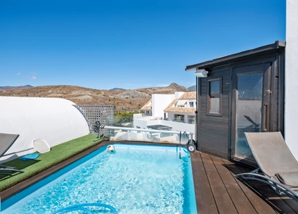 IMPRESIONANTE ÁTICO DÚPLEX DE 3 DORMITORIOS CON VISTAS PANORÁMICAS DE CUIDADO BREATHTAKING