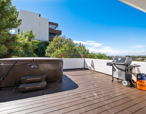 Duplex Penthouse for sale in Los Flamingos Golf, Benahavis