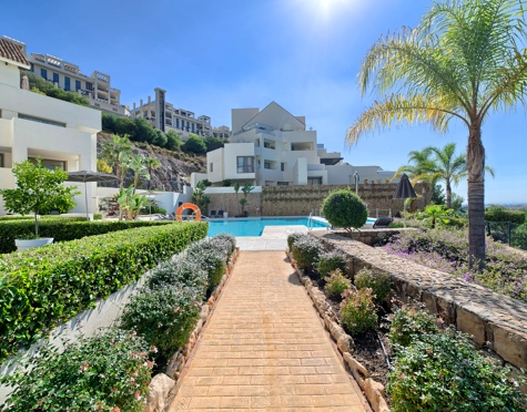 Duplex Penthouse for sale in Los Flamingos Golf, Benahavis