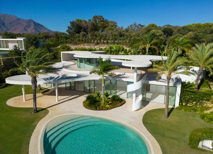 VILLA DE LUJO EN LADO DE GOLF CON VISTAS IMPRESIONANTES