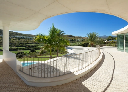 VILLA DE LUJO EN LADO DE GOLF CON VISTAS IMPRESIONANTES