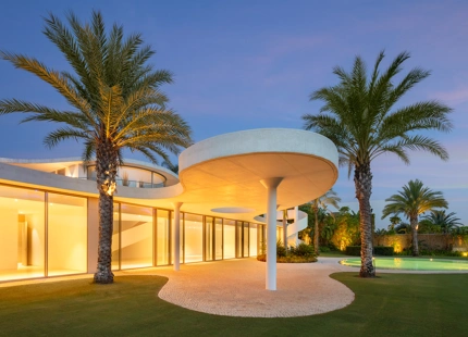 VILLA DE LUJO EN LADO DE GOLF CON VISTAS IMPRESIONANTES