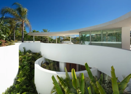 VILLA DE LUJO EN LADO DE GOLF CON VISTAS IMPRESIONANTES