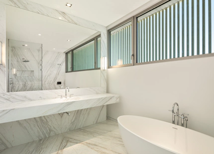 EXQUISITA VILLA AL LADO DEL GOLF CON ELEGANCIA Y SERENIDAD INIGUALABLES