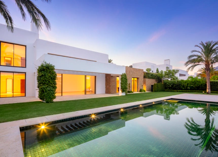 VILLA IMPRESIONANTE: UN REFUGIO PERFECTO DE LUJO Y TRANQUILIDAD