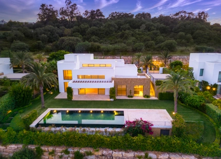 VILLA IMPRESIONANTE: UN REFUGIO PERFECTO DE LUJO Y TRANQUILIDAD