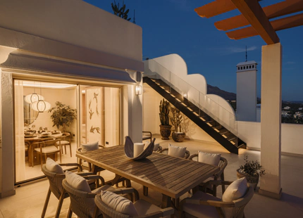 3-BEDROOM LUXURY DUPLEX PENTHOUSE WITH PRIVATE POOL