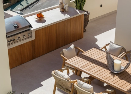 3-BEDROOM LUXURY DUPLEX PENTHOUSE WITH PRIVATE POOL