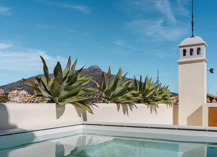 3-BEDROOM LUXURY DUPLEX PENTHOUSE WITH PRIVATE POOL