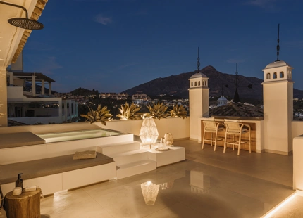 3-BEDROOM LUXURY DUPLEX PENTHOUSE WITH PRIVATE POOL