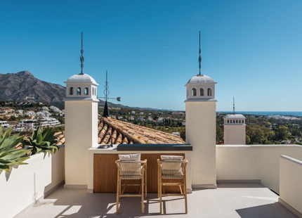 3-BEDROOM LUXURY DUPLEX PENTHOUSE WITH PRIVATE POOL