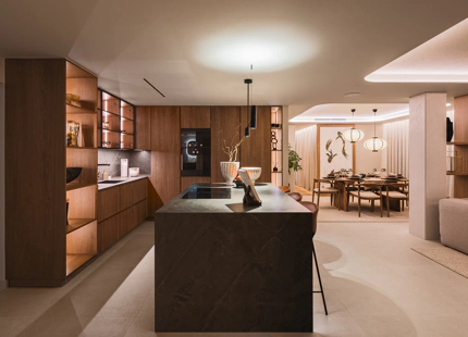 3-BEDROOM LUXURY DUPLEX PENTHOUSE WITH PRIVATE POOL