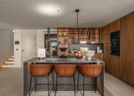 3-BEDROOM LUXURY DUPLEX PENTHOUSE WITH PRIVATE POOL