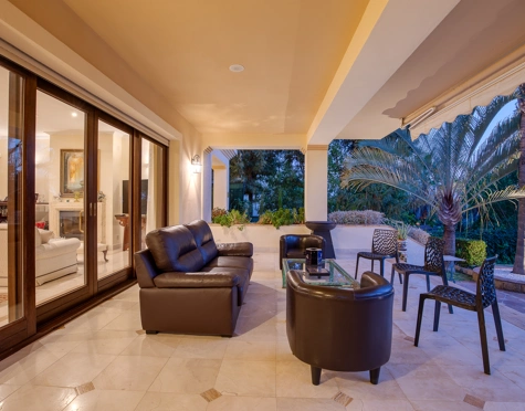 Villa for sale in Los Arqueros, Benahavis
