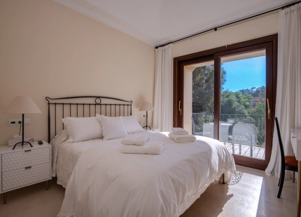 ENCANTADORA VILLA DE 6 DORMITORIOS EN LOS ARQUEROS EN VENTA