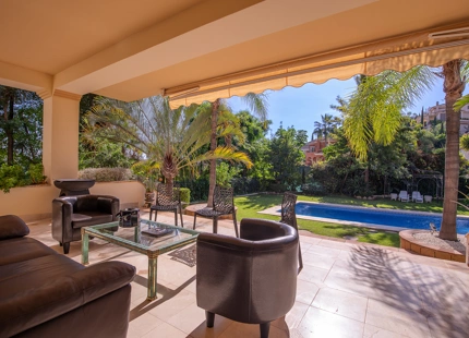 ENCANTADORA VILLA DE 6 DORMITORIOS EN LOS ARQUEROS EN VENTA