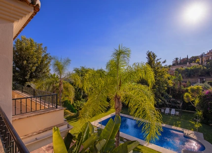 ENCANTADORA VILLA DE 6 DORMITORIOS EN LOS ARQUEROS EN VENTA