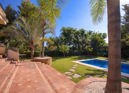 ENCANTADORA VILLA DE 6 DORMITORIOS EN LOS ARQUEROS EN VENTA