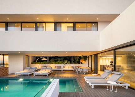 STUNNING 4-BEDROOM VILLA WITH PANORAMIC VIEWS IN EL HERROJO, LA QUINTA