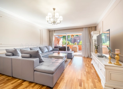 ENCANTADOR Y AMPLIO APARTAMENTO EN PLANTA BAJA JUNTO A LA PLAYA DE PUERTO BANテ售
