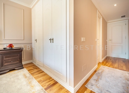 ENCANTADOR Y AMPLIO APARTAMENTO EN PLANTA BAJA JUNTO A LA PLAYA DE PUERTO BANテ售