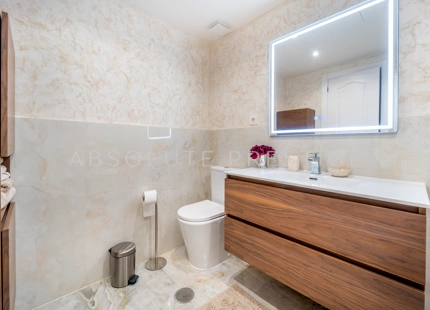 ENCANTADOR Y AMPLIO APARTAMENTO EN PLANTA BAJA JUNTO A LA PLAYA DE PUERTO BANテ售