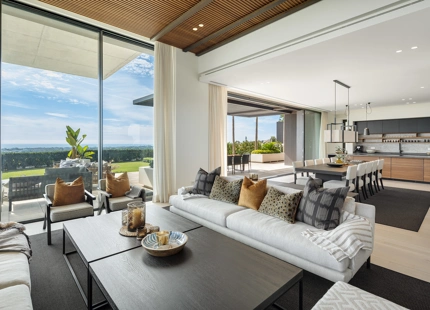 EXQUISITE LUXURY VILLA: PANORAMIC VIEWS AND ULTIMATE COMFORT
