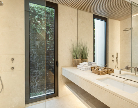 Villa for sale in La Quinta, Benahavis