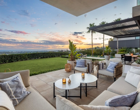 Villa for sale in La Quinta, Benahavis