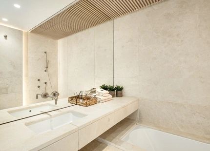 EXQUISITE LUXURY VILLA: PANORAMIC VIEWS AND ULTIMATE COMFORT