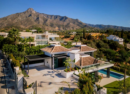 VILLA LUXURIOUS – A MASTERPIECE IN PROGRESS