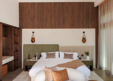 VILLA LUXURIOUS – A MASTERPIECE IN PROGRESS