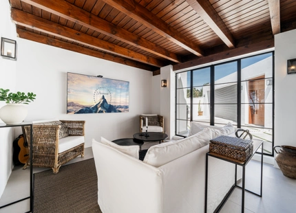 VILLA DE LUJO CON VISTAS IMPRESIONANTES Y UN ESTUPENDO JACUZZI INFINITY