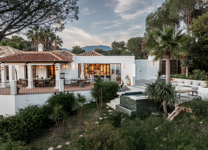 VILLA DE LUJO CON VISTAS IMPRESIONANTES Y UN ESTUPENDO JACUZZI INFINITY