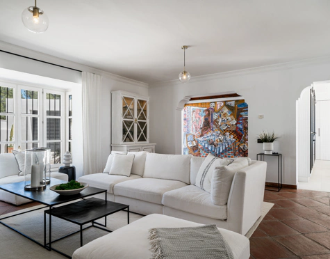 Villa for sale in El Madroñal, Benahavis